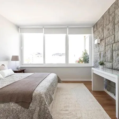 Elegant And Bright In * Estoril