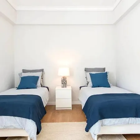 Daire Elegant And Bright In Estoril