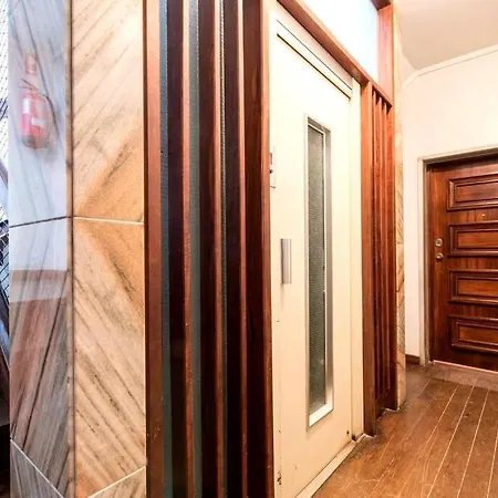 Daire Elegant And Bright In *