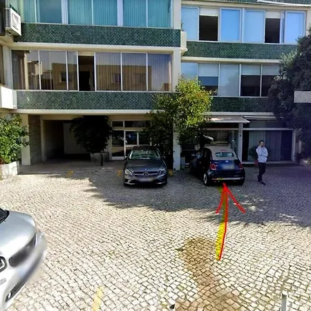 Elegant And Bright In Daire Estoril